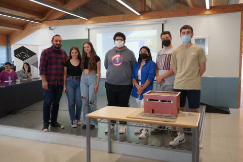 Los estudiantes del CIFP Politécnico y del IES Antonio Menárguez Costa cuando fueron seleccionados en la UPCT.
