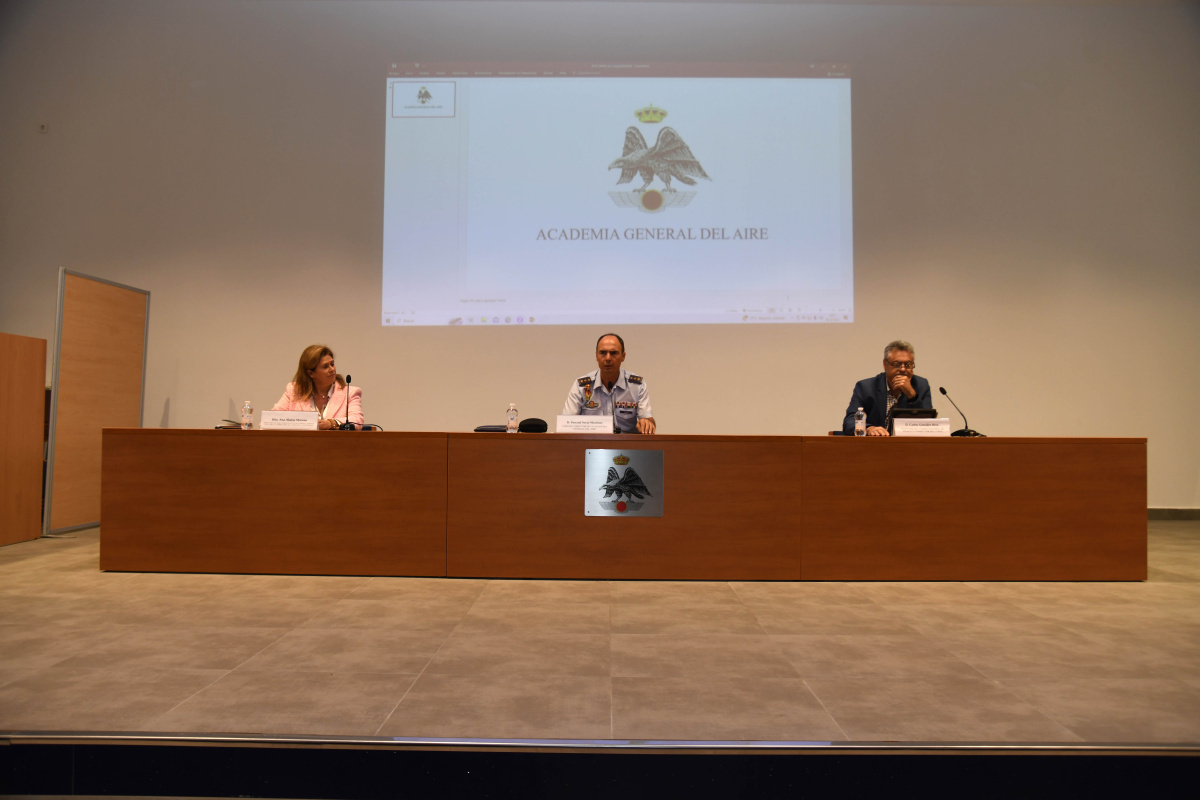 Imagen de archivo del último curso celebrado por el Aula Permanente de Defensa de la UPCT en la AGA, de San Javier.