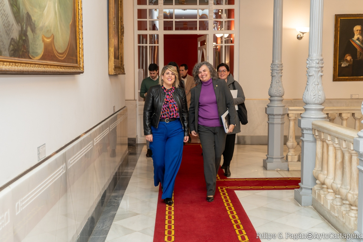 La Rectora y la Alcaldesa, este martes, al finalizar una reunión de trabajo en el Palacio Consistorial.